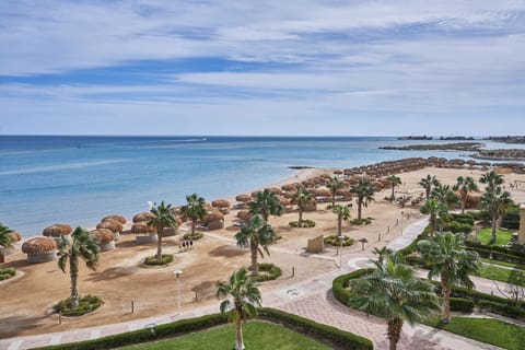 Private beach nearby, white sand, sun loungers, beach umbrellas