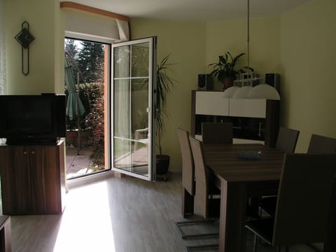 Apartment, Ensuite, Garden View (mit Terrasse ) | 1 bedroom