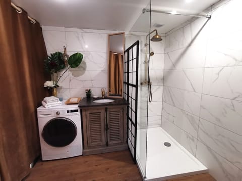 Superior House | Bathroom | Hair dryer, towels