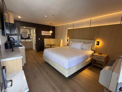 Suite, 1 King Bed, Non Smoking | Premium bedding, desk, laptop workspace, blackout drapes
