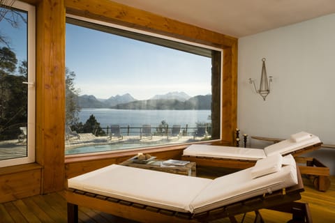 Sauna, body treatments, aromatherapy, 2 treatment rooms, massages