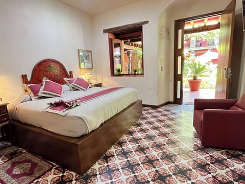 Superior Suite, 2 Bedrooms (Demian) | 1 bedroom, premium bedding, minibar, in-room safe