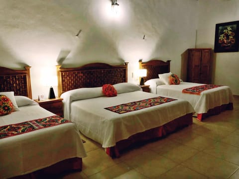 Standard Suite | Iron/ironing board, free cribs/infant beds, free WiFi, bed sheets