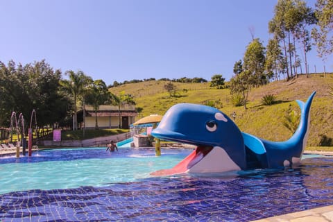 6 outdoor pools, pool umbrellas, sun loungers