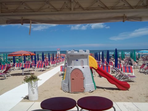 Children's play area - outdoor