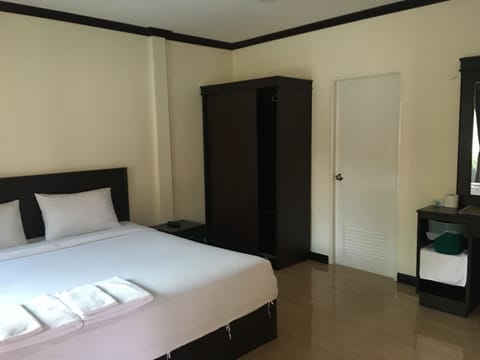Standard Double Room | Free WiFi