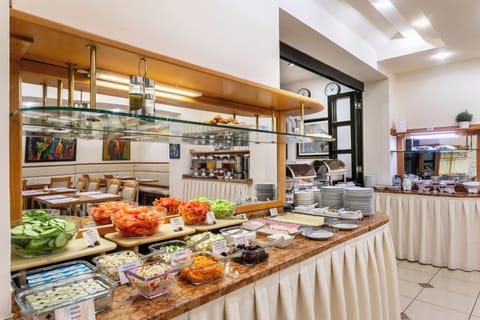 Daily buffet breakfast for a fee