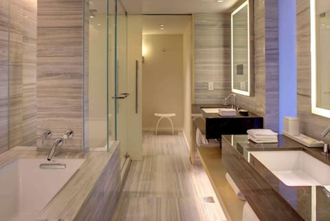 Regency, Suite, 1 King Bed | Bathroom | Free toiletries, hair dryer, bathrobes, slippers