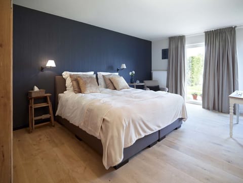 Deluxe Double Room, Terrace, Garden View | 1 bedroom, premium bedding, in-room safe, desk