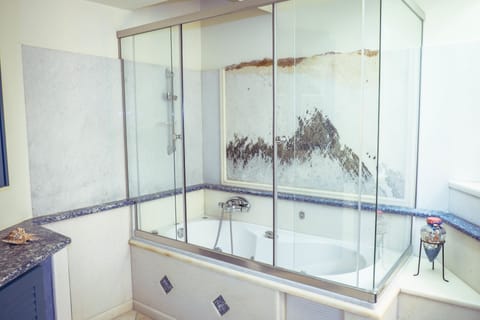 Villa, 5 Bedrooms, Private Pool | Deep soaking bathtub