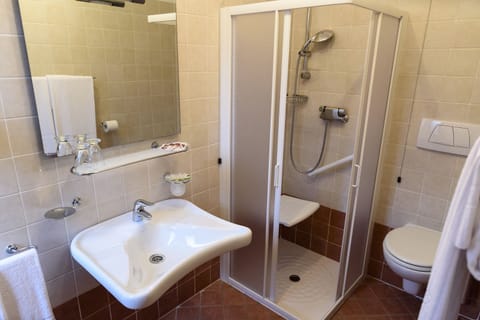 Double or Twin Room | Bathroom | Shower, free toiletries, hair dryer, towels