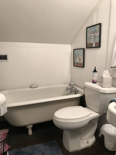 Suite, Private Bathroom (Serio Suite) | Bathroom | Hair dryer, towels, soap, toilet paper