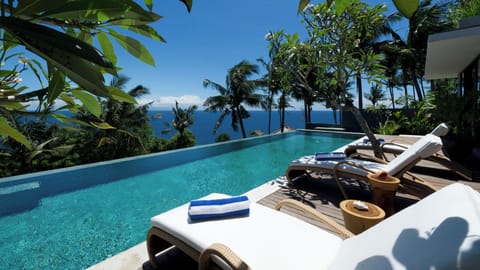 Villa, 5 Bedrooms, Sea View | Desk, iron/ironing board, WiFi (free), bed sheets