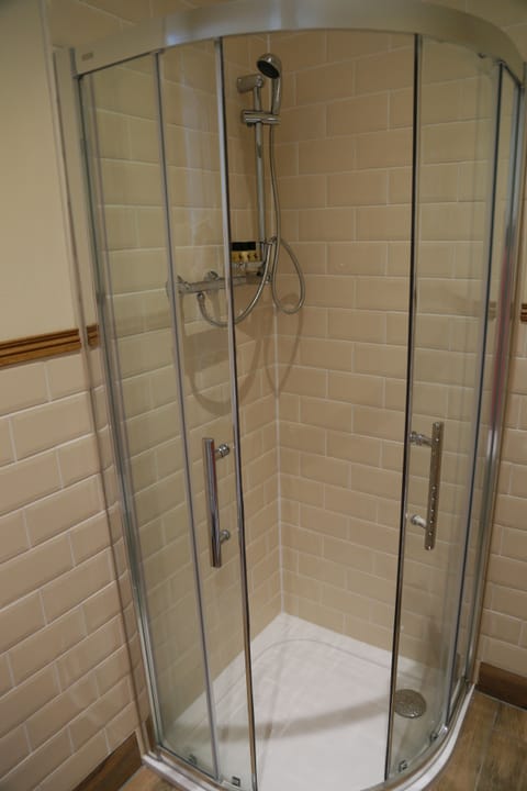 Desk, soundproofing, iron/ironing board, rollaway beds