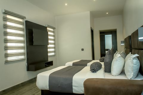 Superior Double Room | Desk, laptop workspace, WiFi, bed sheets