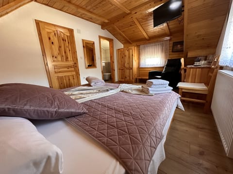 Superior Double Room, 1 Queen Bed | Minibar, in-room safe, desk, soundproofing