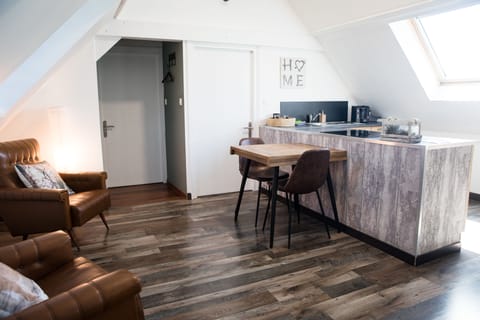 Suite (Grand Nord) | Private kitchenette | Espresso maker