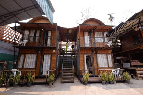 Double Room with Balcony  | Free WiFi, bed sheets