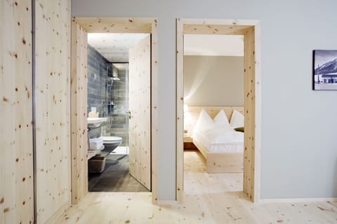 Junior Suite (Bernina) | Premium bedding, in-room safe, soundproofing, free WiFi