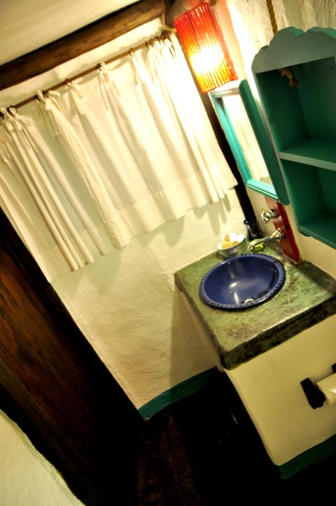 Shower, towels, soap, shampoo