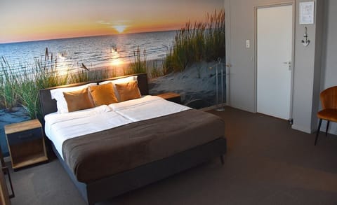 Comfort Double Room | Premium bedding, minibar, in-room safe, desk