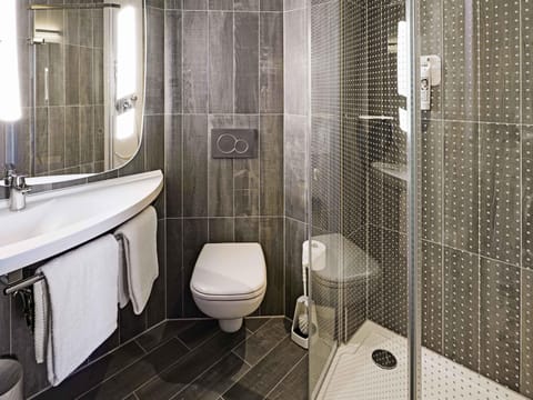 Hypo-allergenic bedding, desk, blackout drapes, soundproofing