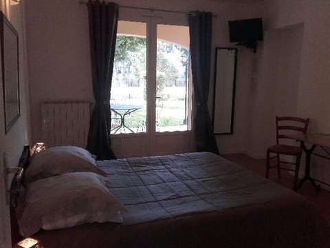 Basic Double Room, 1 Queen Bed | Blackout drapes, iron/ironing board, free WiFi, bed sheets