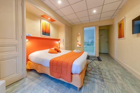 Superior Double Room | Desk, free WiFi, bed sheets