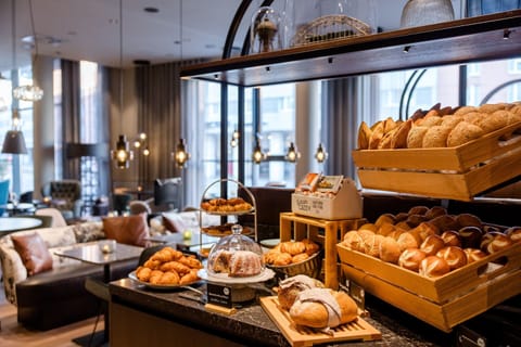 Daily continental breakfast for a fee