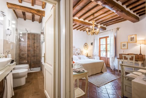 Superior Double Room | Minibar, in-room safe, desk, free WiFi