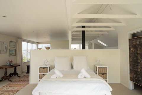 Comfort Suite | Premium bedding, in-room safe, blackout drapes, iron/ironing board