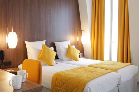 Superior Room, 2 Twin Beds | Premium bedding, minibar, in-room safe, desk