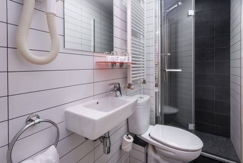 Free toiletries, towels