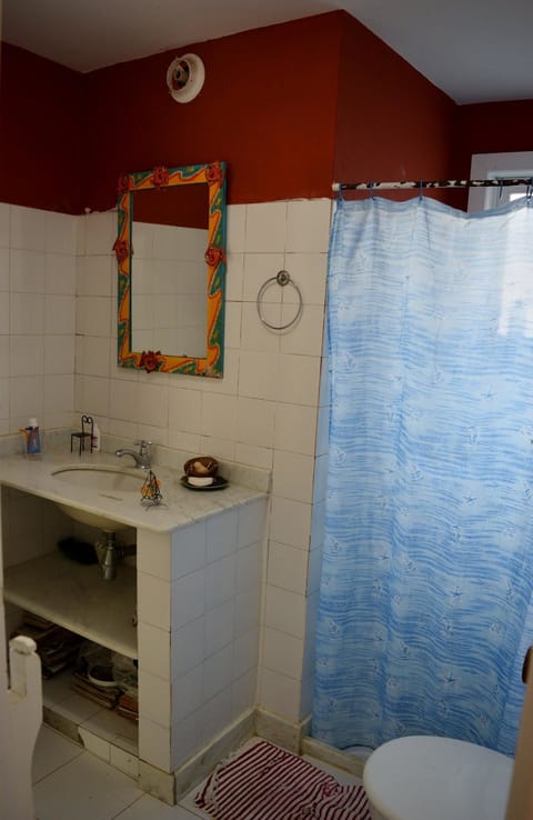 Classic House, 4 Bedrooms, Balcony, Garden View | Bathroom | Separate tub and shower, jetted tub, towels