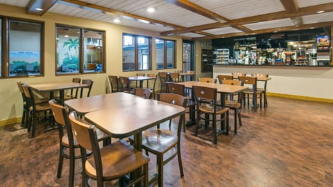 Free daily full breakfast