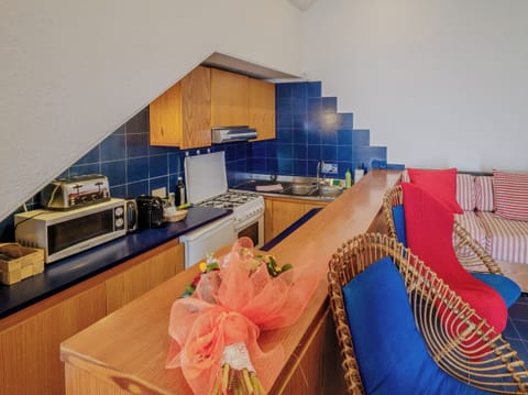 Apartment, 2 Bedrooms, Balcony | Private kitchen | Full-size fridge, microwave, oven, stovetop