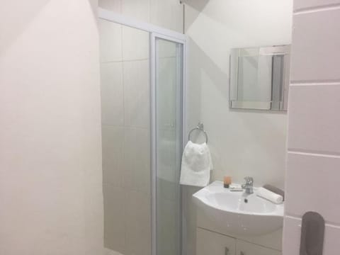 Free toiletries, towels