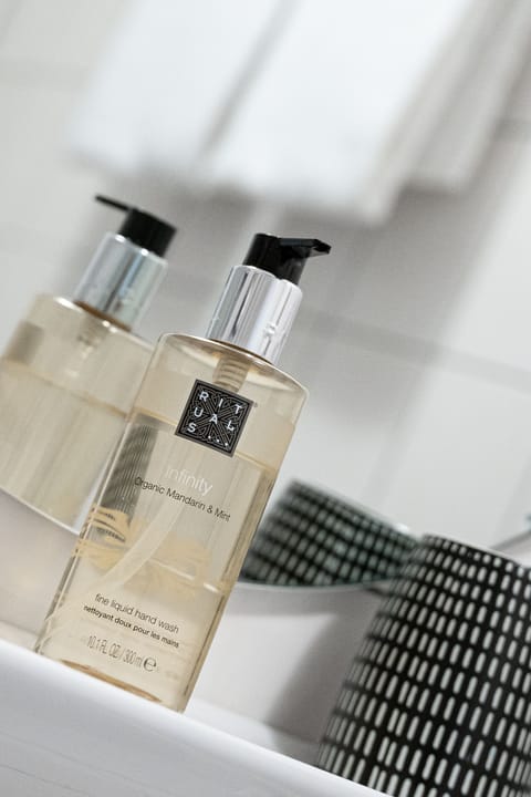 Superior Double Room, Private Bathroom | Bathroom