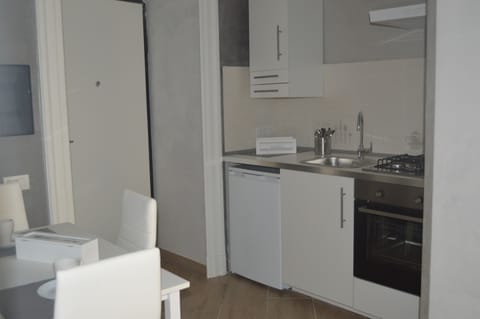 Comfort Condo | Private kitchen | Fridge