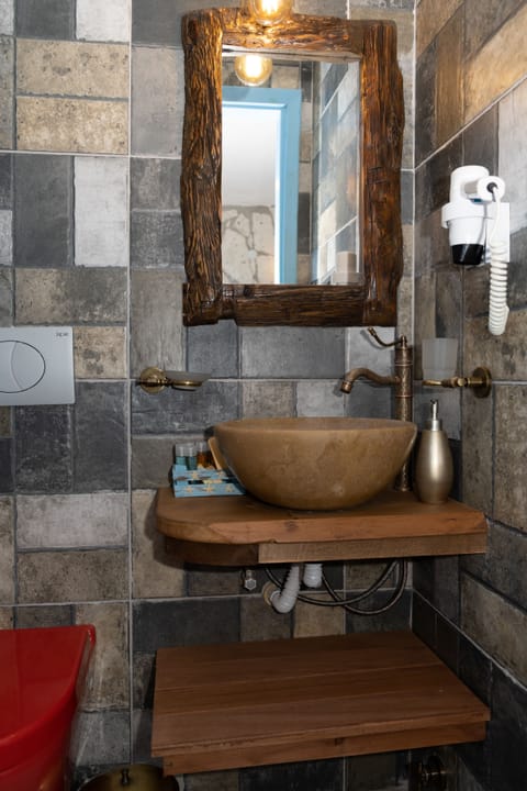 Superior Room, 1 Queen Bed, Pool View | Premium bedding, Select Comfort beds, minibar, individually decorated