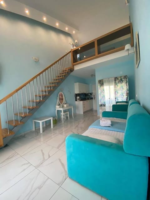 Suite Split Level | Premium bedding, in-room safe, desk, soundproofing