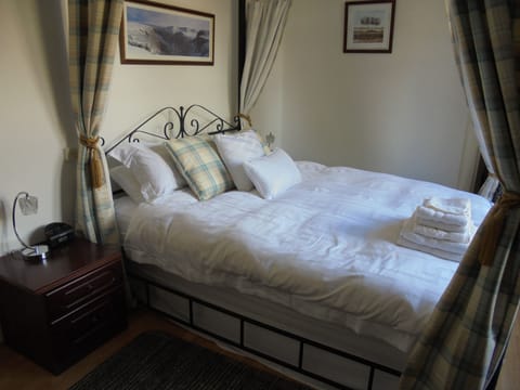 Soundproofing, iron/ironing board, free WiFi, bed sheets