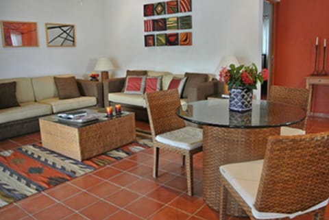Traditional Townhome, 2 Bedrooms | Living room | Smart TV