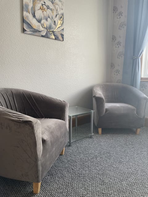 Premium bedding, iron/ironing board, free WiFi, bed sheets