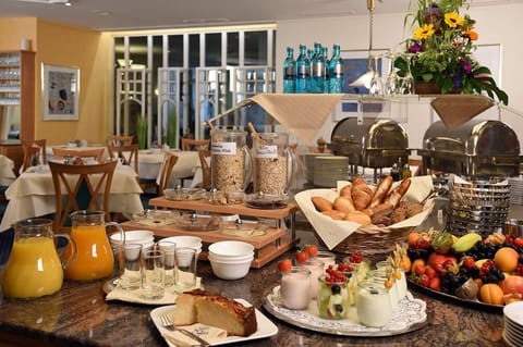 Daily buffet breakfast (EUR 19 per person)