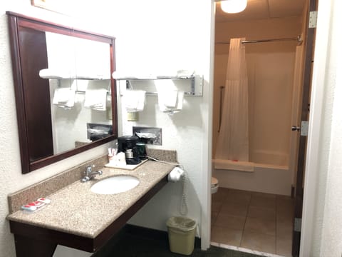 Separate tub and shower, free toiletries, hair dryer, towels