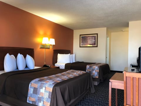 Iron/ironing board, free WiFi, bed sheets, alarm clocks