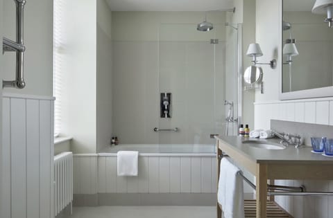 Better Double | Premium bedding, minibar, in-room safe, desk