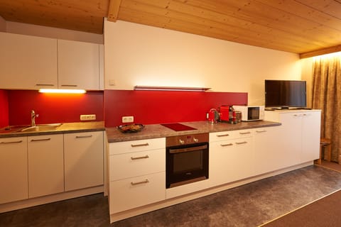 Comfort Apartment | Private kitchenette | Espresso maker, coffee/tea maker, highchair, blender