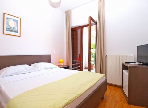 Double Room, 1 Bedroom (1452/13416) | 1 bedroom, iron/ironing board, free WiFi, bed sheets